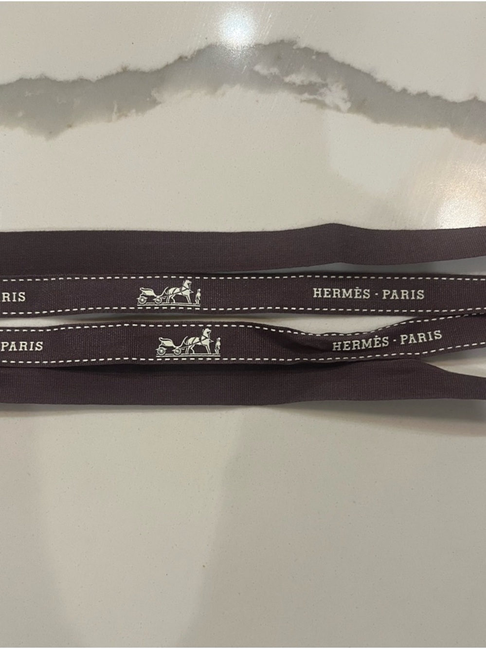 Hermes thin brown and white ribbon - 73”